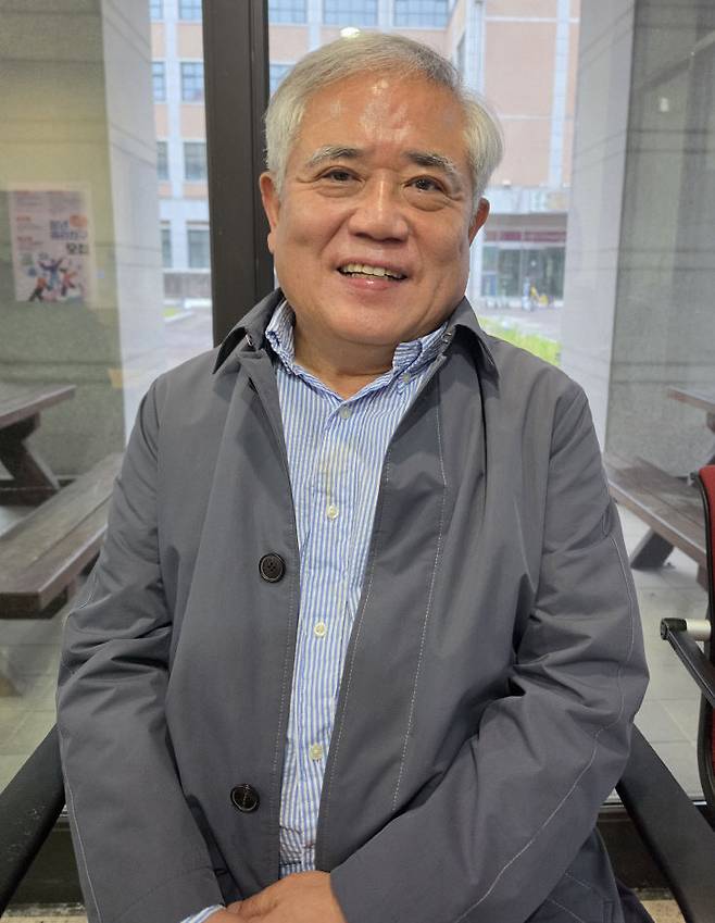 김영수 한국사마천학회 이사장이 필자와 인터뷰하고 있다. 사진=한성일 기자
