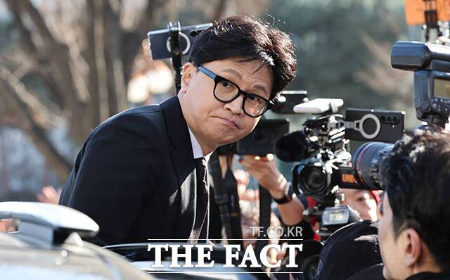한동훈 전 국민의힘 대표가 최근 서병수 전 국민의힘 의원과 정형근 전 의원을 선대위에 영입하며 보수 재건과 세대 결합을 내세워 본격적인 세 확장에 나서고 있다. /박헌우 기자