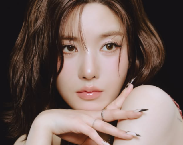 권은비는 지난 7일 자신의 SNS를 통해 “드디어 개인 유튜브 채널을 만들었습니다! 유튜브 ‘권응비’ 많은 관심 부탁드려요”라며 채널 개설 소식을 직접 알렸다./권은비 소셜미디어