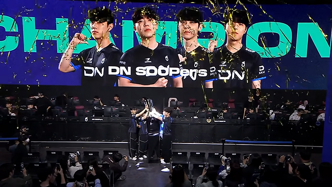 DN수퍼스가 2026 PWS 페이즈1을 우승하며 연속 우승 기록을 6으로 늘렸다(출처=대회 실황 캡처).