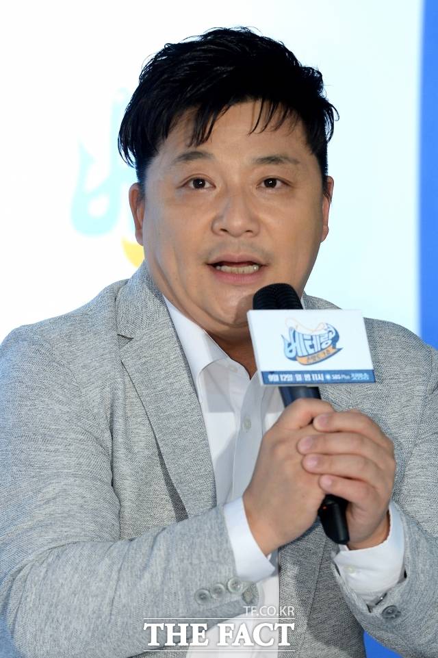 윤정수가 "레스토랑 사업으로 200억을 벌었지만, 결국 보증 때문에 집까지 날렸다"고 고백한 뒤 너무 자주, 비슷한 방식으로 소비되는 실패담 스토리에 시청자들도 피로감을 느낀다는 반응이 나오고 있다. /더팩트 DB