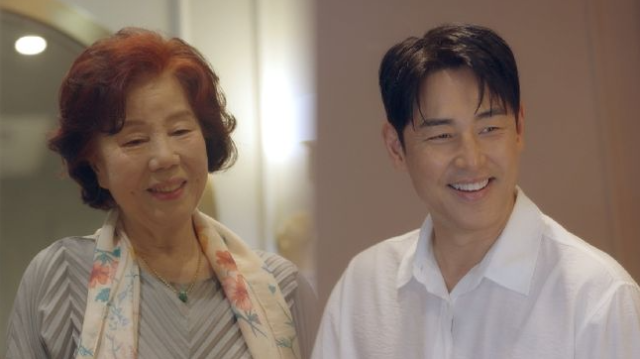 오는 14일 밤 10시 방송되는 채널A ‘신랑수업2’에서는 김성수가 ‘8학년 0반’ 어머니와 함께 산정호수에서 보낸 특별한 ‘모자(母子) 데이트’ 현장이 그려진다./ 채널A ‘신랑수업2’