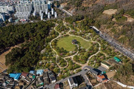 김해 삼산공원에 조성 중인 도시공원 전경. 사진=김해시