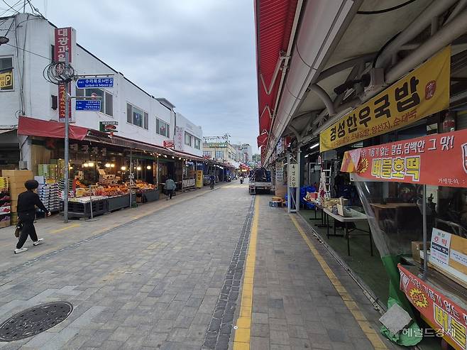 지난 7일 오후 경기 하남 덕풍전통시장 모습. 사진=김도윤 기자