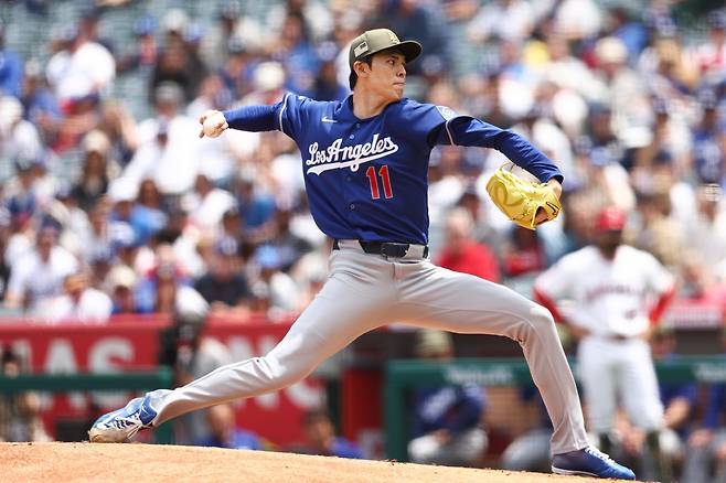 Los Angeles Dodgers pitcher Roki Sasaki (11) throws to a Los Angeles Angels batter during the first inning of a baseball game, Sunday, May 17, 2026, in Anaheim, Calif. (AP Photo/Jessie Alcheh)
<저작권자(c) 연합뉴스, 무단 전재-재배포, AI 학습 및 활용 금지>