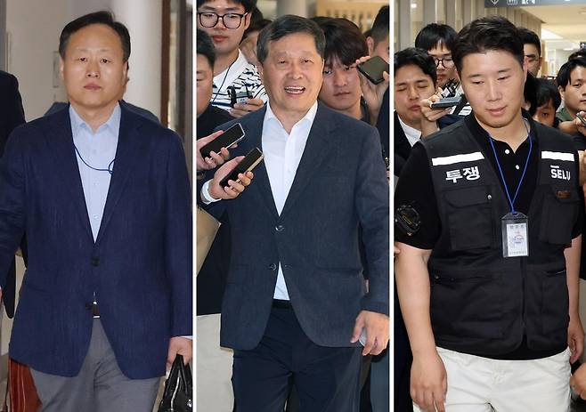삼성전자 노사는 총파업 예고 시점을 사흘 앞둔 18일 정부세종청사 중앙노동위원회에서 마지막 사후조정에 돌입했다. 왼쪽부터 삼성전자 사측 대표교섭위원인 여명구 반도체(DS) 부문 피플팀장, 박수근 중앙노동위원장, 최승호 삼성그룹 초기업노조 삼성전자 지부 위원장. 연합뉴스