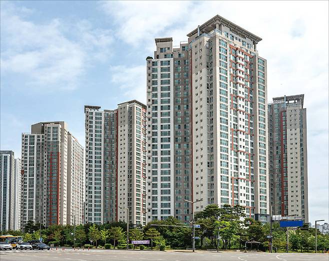 경기 화성 동탄구 청계동 ‘동탄역시범한화꿈에그린프레스티지’ 아파트. (윤관식 기자)
