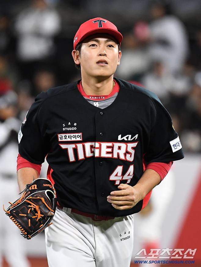 21일 수원 케이티위즈파크에서 열린 KT와 KIA의 경기. 6회 마운드를 내려오는 KIA 이태양. 수원=송정헌 기자songs@sportschosun.com/2026.04.21/