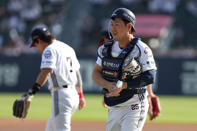 19일 잠실 NC전서 역대 KBO 최고령 2000안타를 달성한 두산 양의지는 지금에 만족하지 않고 더 많은 기록을 달성하겠다고 다짐했다. 사진제공ㅣ두산 베어스