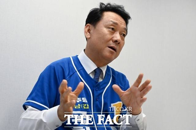 이광재 더불어민주당 경기 하남갑 국회의원 후보는 하남을 "대한민국의 기회의 땅이자 희망의 땅"으로 규정하며 원도심과 신도시의 동반 발전을 강조했다./하남=김성렬 기자