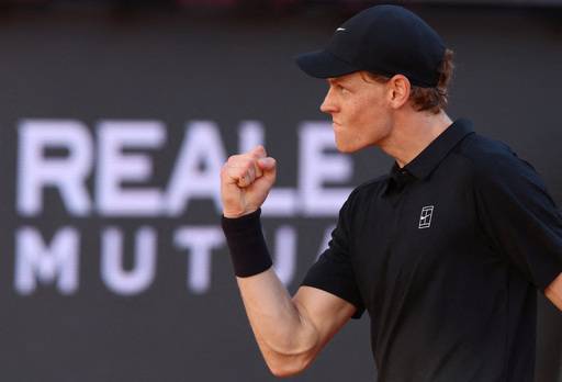 FILE PHOTO: Tennis - Italian Open - Foro Italico, Rome, Italy - May 17, 2026 Italy''s Jannik Sinner reacts during his men''s final match against Norway''s Casper Rudd REUTERS/Ciro De Luca/File Photo/2026-05-20 21:10:37/ <저작권자 ⓒ 1980-2026 ㈜연합뉴스. 무단 전재 재배포 금지, AI 학습 및 활용 금지>