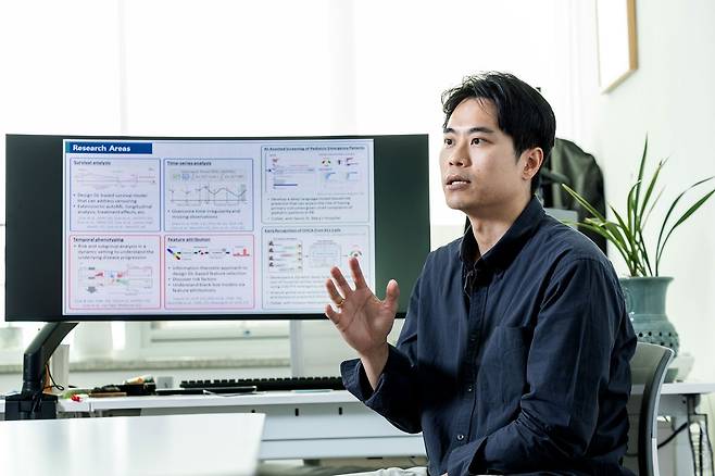 고려대 이창희 교수가 18일 오후 서울 고려대학교에서 중앙일보와 인터뷰를 하고 있다. 장진영 기자