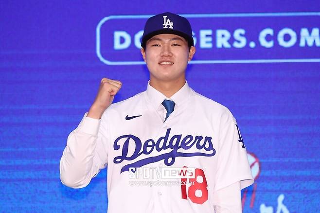 ▲ 22일 경기에서 2024년 이후 첫 승리의 감격을 누린 다저스 유망주 장현석 ⓒ곽혜미 기자