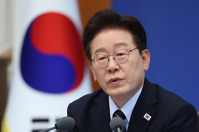 ▲ 이재명 대통령이 20일 청와대에서 열린 국무회의 겸 비상경제점검회의에서 발언하고 있다. 연합뉴스