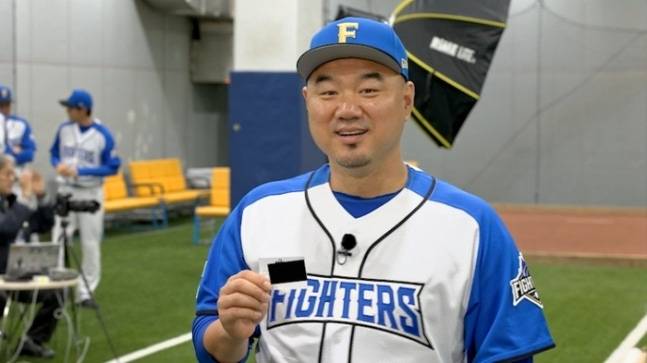 ‘빚투 논란’에 휘말렸던 송승준이 채무자 A와 원만한 협의를 이루면서 억울함을 호소했던 사태를 종결했다. 사진 | 스튜디오 C1