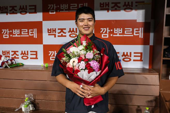 26일 고척 키움전에서 프로 통산 첫 승리를 따낸 김태형. KIA 제공