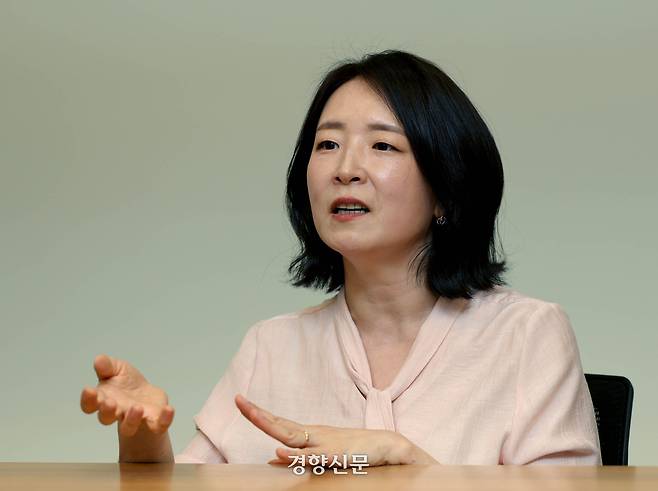 박주연 유니온투자파트너스 수석심사역이 14일 서울 강남구 유니온투자파트너스 사무실에서 인터뷰하고 있다. 강윤중 기자