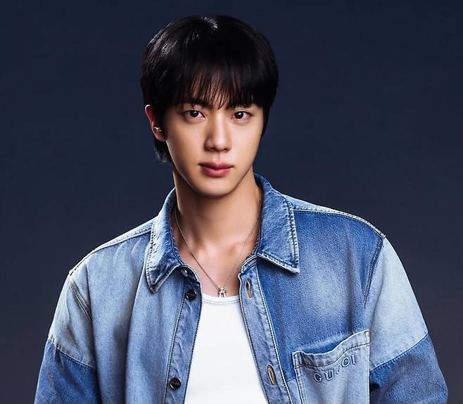 방탄소년단 진, 빛나는 개인 브랜드 파워..포브스코리아 '2026 파워 셀러브리티' BTS 멤버 1위·아이돌 솔로 2위