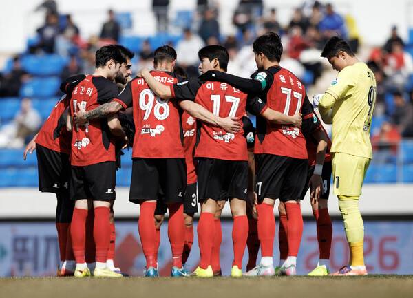■매치 오브 라운드 : 연승 도전 '김해' vs 상위권 도약 노리는 '김포'.(사진제공=한국프로축구연맹)