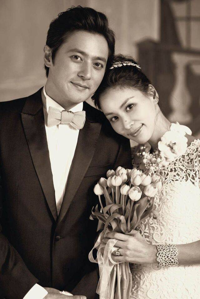 홍혜전 작가가 수많은 유명인의 결혼사진 중 가장 기억에 남는다고 꼽은 작품 2선. 장동건·고소영(위)과 백지영·정석원 부부. 홍 작가 제공