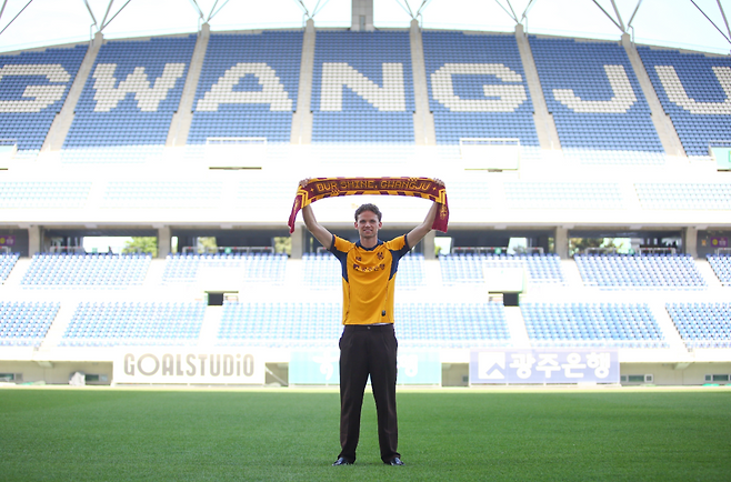 반 흐룬스벤 오피셜. 광주FC