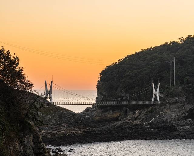 방축도 출렁다리. /사진제공=군산시
