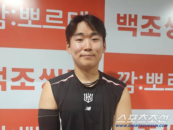 인터뷰에 임한 류현인. 김영록 기자