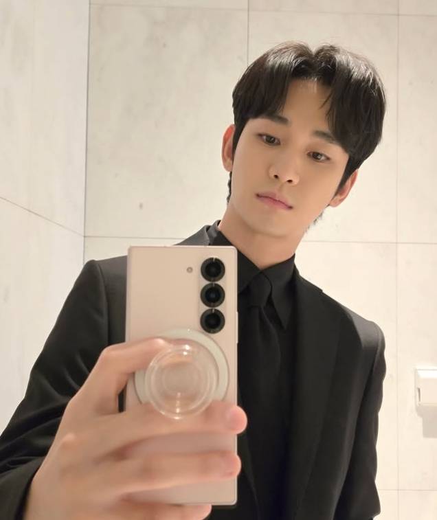 김수현 / 사진=김수현 개인계정