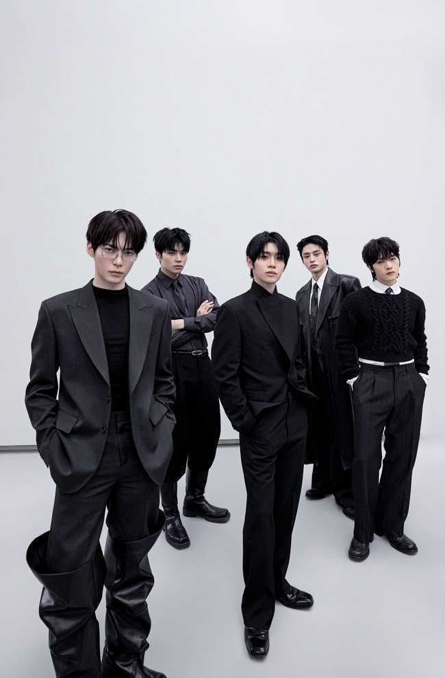 사진=웨이크원, SBSKPOP