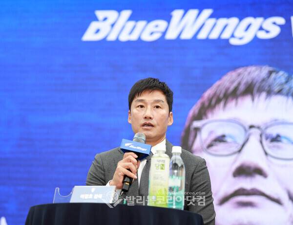 프로축구 수원삼성 이정효 감독 취임 기자회견.2026.1.2.