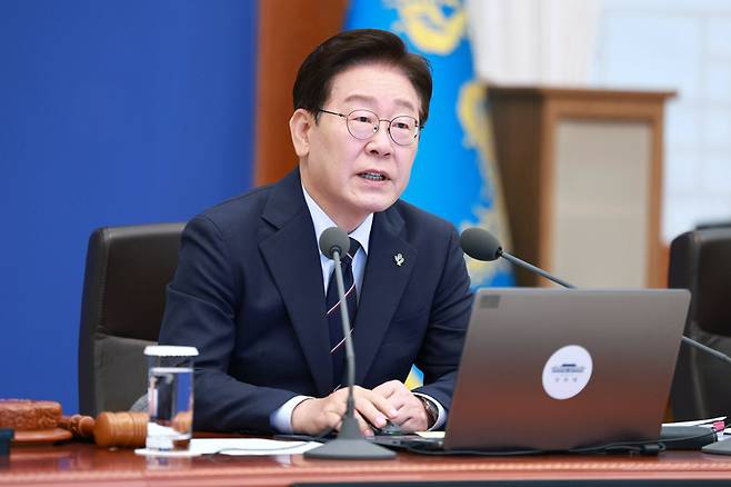 이재명 대통령이 2일 청와대에서 열린 국무회의 겸 비상경제점검회의에서 발언하고 있다. / 사진=연합뉴스