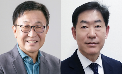 민형배 전남광주통합특별시장 당선인의 인수위원회 성격인 전남광주대전환기획위원회 위원장에 위촉된 정은승 전 삼성전자 사장(왼쪽)과 부위원장을 맡은 백승주 순천대 석좌교수. 민형배 당선인 측 제공