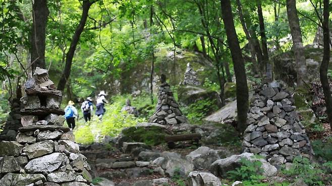동해소금길 제1코스 돌탑쉼터