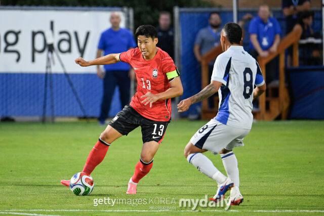 축구대표팀의 손흥민이 2026년 6월 미국 프로보에서 열린 엘살바도르전에서 드리블을 하고 있다./게티이미지코리아