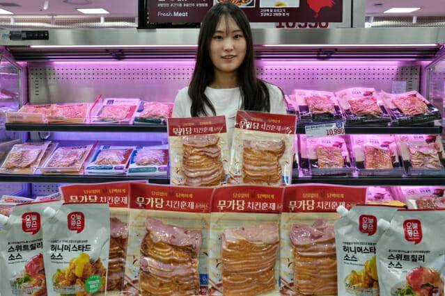 롯데마트 무당 치킨훈제슬라이스. (사진=롯데마트·슈퍼)