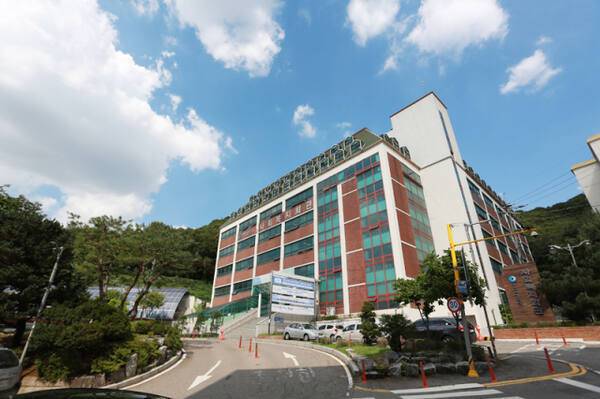 인천 장애인단체 다수가 모여있는 남동구 간석동 인천사회복지회관 전경. 경기일보DB