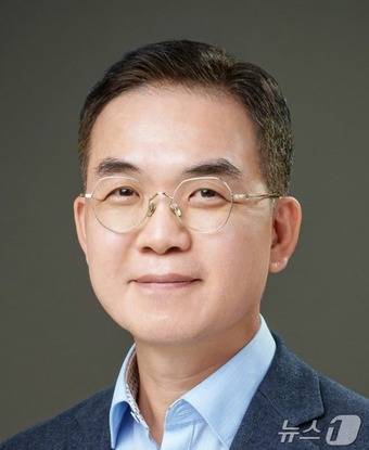 변대석 한국나노기술원 제8대 원장. 변 원장은 삼성전자 기술임원(마스터)과 삼성공과대학교(SSIT) 교수 등을 지낸 반도체 기술 개발 전문가로, 임기는 2029년 6월 8일까지 3년이다. 2026.6.9 / 뉴스1 (한국나노기술원 제공)