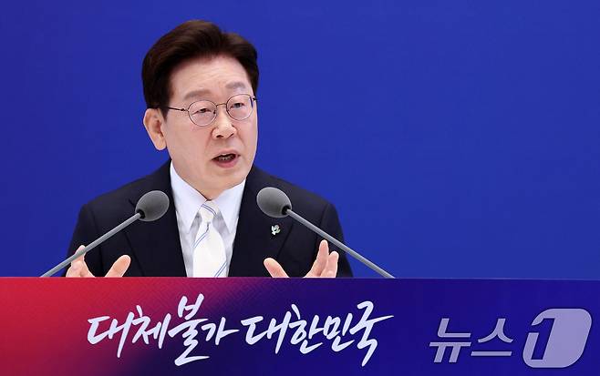 이재명 대통령이 8일 청와대 영빈관에서 열린 취임 1주년 기자회견에서 발언하고 있다. 2026.6.8 ⓒ 뉴스1 허경 기자