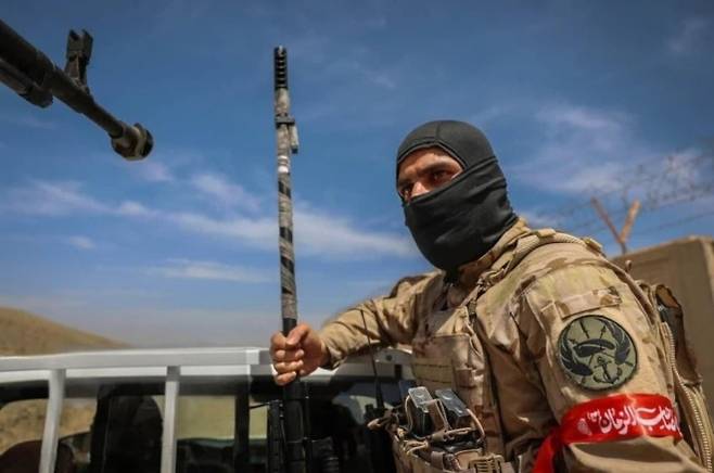 2026³â 5¿ù 12ÀÏ À̶õ À̽½¶÷Çõ¸í¼öºñ´ë(IRGC) ´ë¿øÀÌ ¼öµµ Å×Çì¶õ ÁÖº¯¿¡¼ ÈÆ·ÃÀ» Çϰí ÀÖ´Ù. Å×Çì¶õ EPA ¿¬ÇÕ´º½º