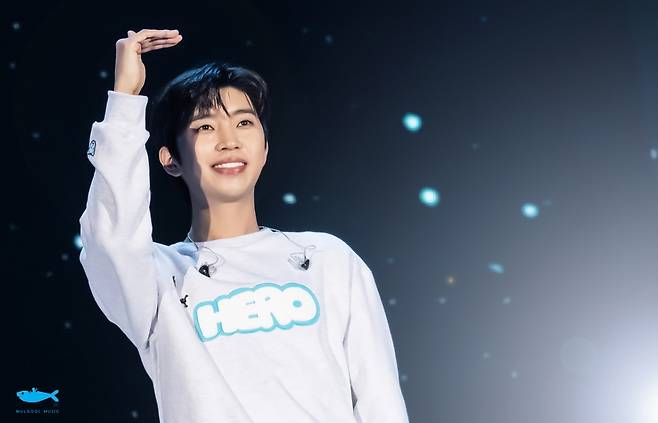 임영웅 생일 기념 '김해 즐웅방 영웅시대', 장애인축구단 가야왕도FC에 500만원 기부..'건행 실천'