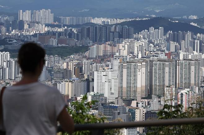 서울 남산에서 바라본 서울 시내 모습. 2025.8.19 사진=연합뉴스
