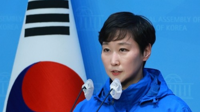 민주당 이지은 대변인. 연합뉴스