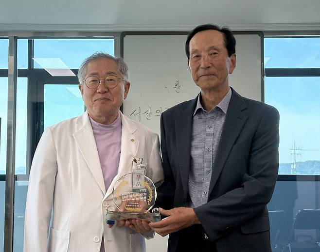 서산의료원은 9일 서산시 지곡면 우도와 분점도를 방문해 주민 30여 명을 대상으로 건강검진과 건강증진 프로그램을 운영했다(사진=서산의료원 제공)