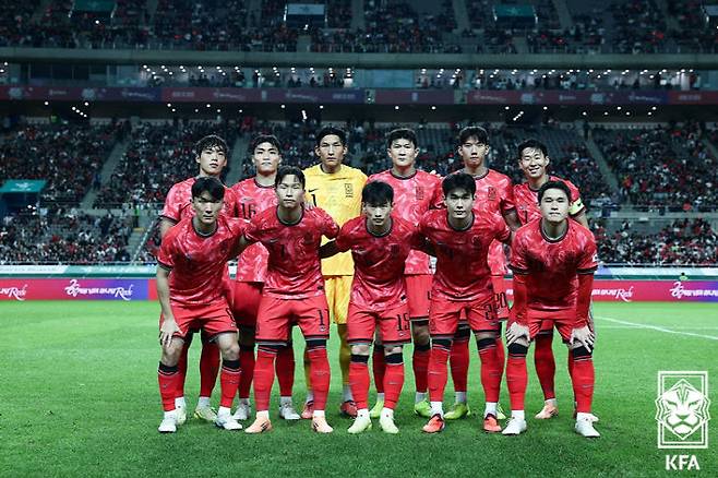2025년 10 파라과이와의 친선경기에 선발로 출전한 남자 축구 국가대표팀 선수들의 모습. (대한축구협회)
