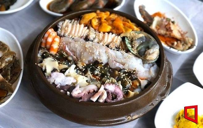 여수 진남횟집의 항아리 물회. 김희윤 기자