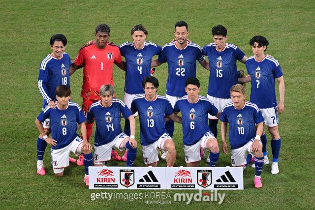 일본 축구대표팀이 15일 댈러스 스타디움에서 열리는 네덜란드와의 2026 북중미 월드컵 E조 조별리그 1차전 경기 선발 라인업을 발표했다./게티이미지코리아