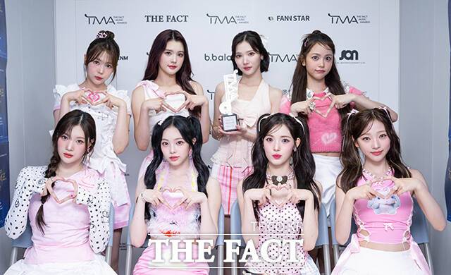 기세 좋은 하츠투하츠가 오는 22일 두 번째 미니 앨범 'Lemon Tang'을 발매하고 더 높이 도약할 예정이다. 사진은 지난해 9월 마카오에서 열린 '2025 TMA'에 참석해 인터뷰하는 모습. /박헌우 기자