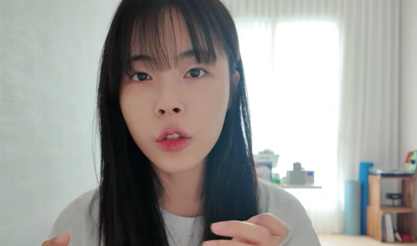 배우 민도희가 지난 1년간 이어온 카페 아르바이트를 그만둔다는 소식을 전했다. 유튜브 채널 '미니도희' 영상 캡처