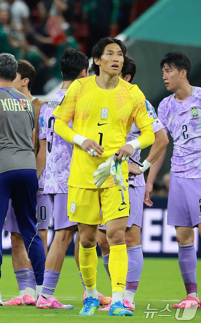 대한민국 축구국가대표팀 골키퍼 김승규가 18일(현지시간) 멕시코 할리스코주 사포판 과달라하라 스타디움에서 2026 북중미 월드컵 A조 조별리그 2차전 대한민국과 멕시코의 경기를 마치고 아쉬워하고 있다. 이날 경기는 대한민국이 멕시코를 상대로 0-1로 패했다. 2026.6.19 ⓒ 뉴스1 임세영 기자