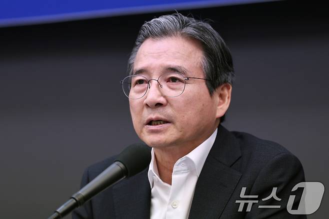 김용범 청와대 정책실장이 24일 서울 중구 한국프레스센터에서 열린 관훈클럽 초청 토론회에서 모두발언을 하고 있다. 2026.6.24 ⓒ 뉴스1 구윤성 기자